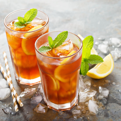 Iced tea is similar to hot tea and can be made using two methods: cold and hot brewing.