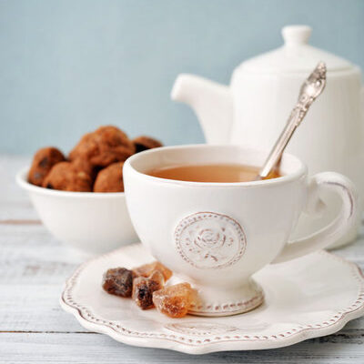 English tea is a mixture of Assam black tea, Kenyan tea, and Ceylon tea.