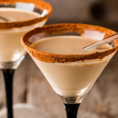 RumChata is a creamy liqueur of American origin made of rum, cream, cinnamon, vanilla, and sugar.