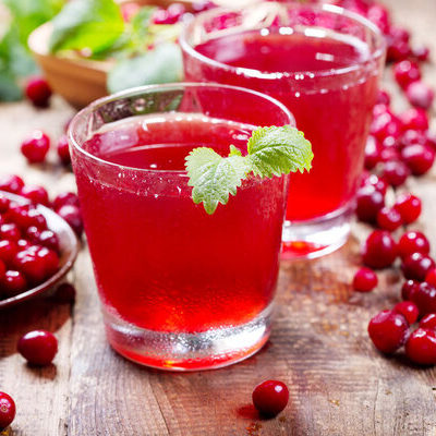 Cranberry juice is the liquid extract of the cranberry (vaccinium Macrocarpon).