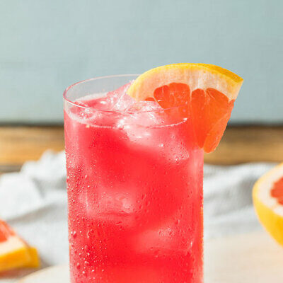 Sea Breeze is a classic summer cocktail of American origin made with a base of vodka and containing cranberry juice and grapefruit juice.