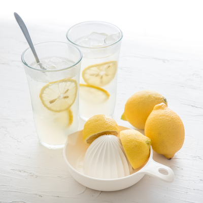 Chūhai is a cocktail of Japanese origin. The word is an abbreviation of ‘shōchū highball’ and it is made with barley shōchū and lemon-flavored carbonated water.